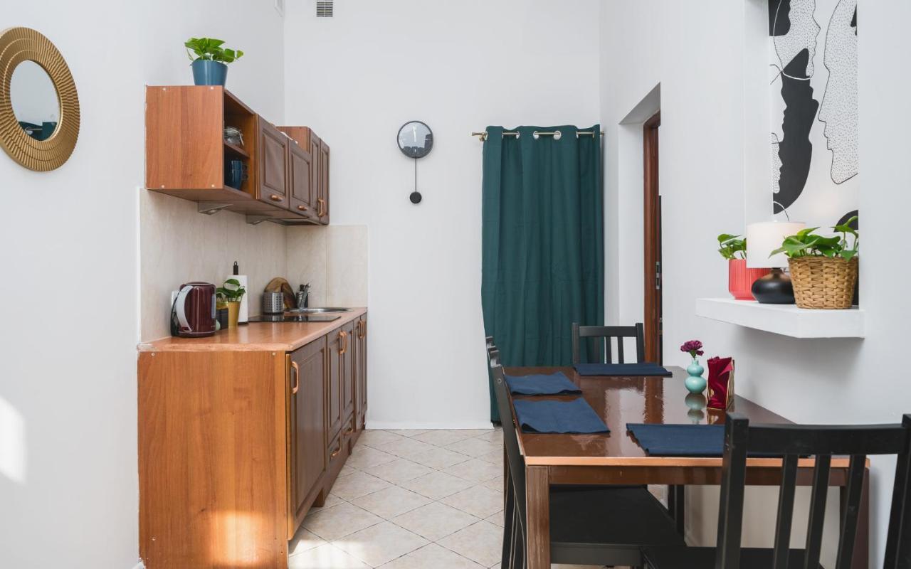 2 Bedroom Apartment Next To The Main Railway Station - By Upstairs Kraków Zewnętrze zdjęcie