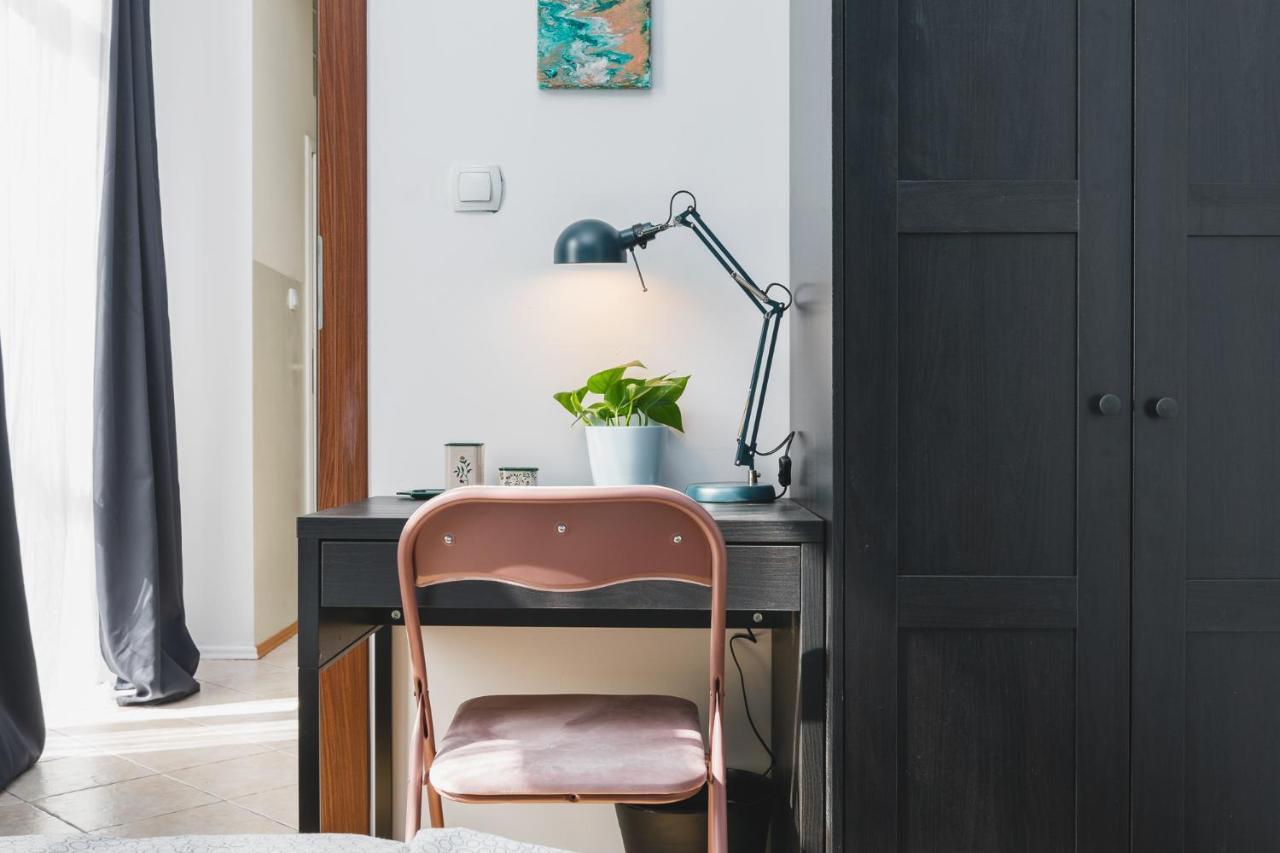 2 Bedroom Apartment Next To The Main Railway Station - By Upstairs Kraków Zewnętrze zdjęcie